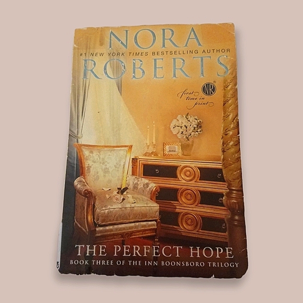 💕"The Perfect Hope" by Nora Robert's Book